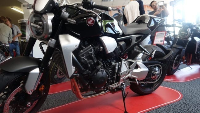 Honda CB1000R Neo Sports Café im Shop